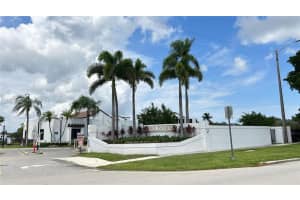208 Lake Pointe Dr 205, Oakland Park
