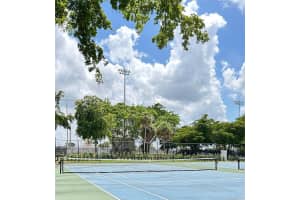 208 Lake Pointe Dr 205, Oakland Park, FL 33309 - MLS#A11873489