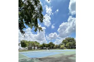 208 Lake Pointe Dr 205, Oakland Park, FL 33309 - MLS#A11873489