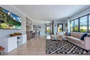 201 NE 26th Ave, Pompano Beach, FL 33062 - MLS#A11873512