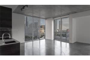 151 Se 1st St 811, Miami