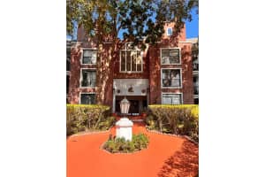 3760 Inverrary Dr 2z, Lauderhill