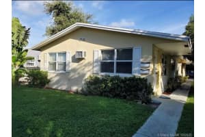 332 SW 15th St 1-2, Dania Beach, FL 33004 - MLS#A11873560