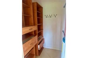 924 SE 2nd St 29, Fort Lauderdale, FL 33301 - MLS#A11873571