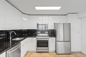 2750 Ne 183rd St 1203 Aventura, FL 33160 - Off Market