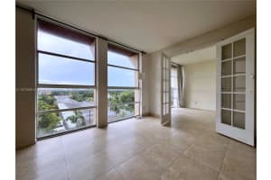 2101 Atlantic Shores Blvd 518, Hallandale Beach
