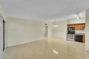 9644 S Belfort Cir 211, Tamarac, FL 33321 - MLS#A11873601