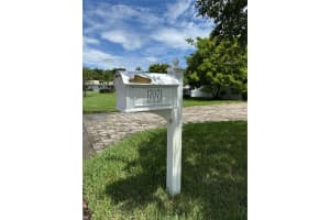 17071 SW 85th Ave, Palmetto Bay, FL 33157 - MLS#A11873608