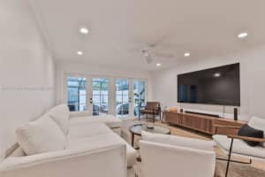825 Se 2nd St 825, Fort Lauderdale