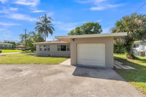 4200 Nw 2nd St Plantation, FL 33317 - MLS#A11873629