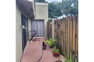 33 Meadows Dr, Boynton Beach, FL 33436 - MLS#A11873631