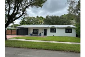 10261 Sw 109th St, Miami
