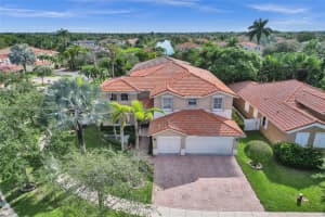 1379 Nw 166th Ave, Pembroke Pines
