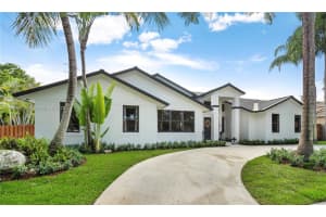 8910 Sw 160th St, Palmetto Bay