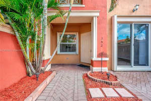 6141 Nw 115th Pl 352, Doral