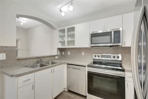 6141 NW 115th Pl 352, Doral, FL 33178 - MLS#A11873697
