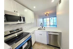 108 Royal Park Dr 2H, Oakland Park, FL 33309 - MLS#A11873711