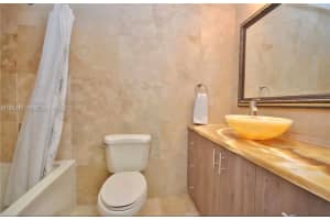 15915 Kingsmoor Way, Miami Lakes, FL 33014 - MLS#A11873712