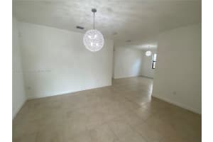 2424 SE 3rd St, Homestead, FL 33033 - MLS#A11873715
