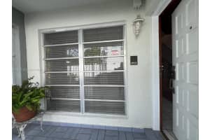 3591 SW 17th St 3591, Miami, FL 33145 - MLS#A11873718
