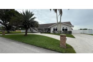 10700 Sw 139th Rd, Miami