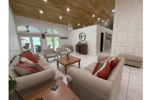 10700 SW 139th Rd, Miami, FL 33176 - MLS#A11873725