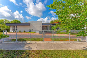 9350 SW 88th Ter, Miami, FL 33176 - MLS#A11873736