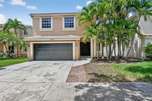 1579 Briar Oak Dr, Royal Palm Beach, FL 33411 - MLS#A11873768
