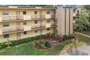 300 Berkley Rd 107, Hollywood
