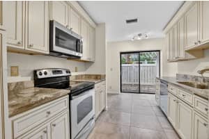4843 NW 22nd St 4157, Coconut Creek, FL 33063 - MLS#A11873786