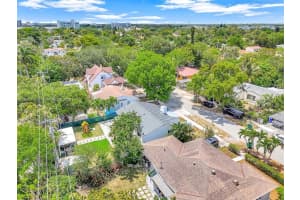876 NE 81st St, Miami, FL 33138 - MLS#A11873792
