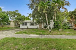 3229 Cleveland St, Hollywood, FL 33021 - MLS#A11873826