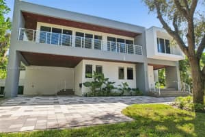425 Harbor Dr, Key Biscayne