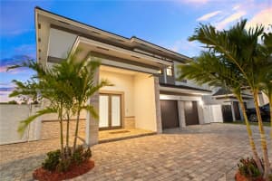 14841 SW 39th Ter, Miami, FL 33185 - MLS#A11873895