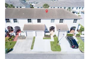 136 SW 169th Ave 136, Pembroke Pines, FL 33027 - MLS#A11873912