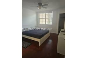 19555 E Country Club Dr 8503, Aventura