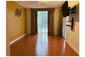 9725 Nw 52nd St 211, Doral