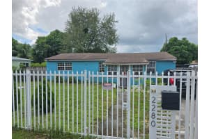 2280 NW 93rd Ter, Miami, FL 33147 - MLS#A11874019
