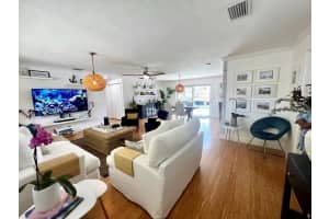 220 SE 9th St, Pompano Beach, FL 33060 - MLS#A11874022