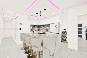 17904 Nw 78th Pl, Hialeah