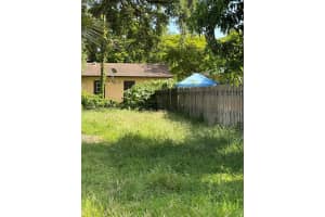 6040 Arthur St, Hollywood, FL 33024 - MLS#A11874045