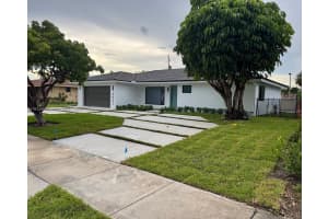 3041 NE 45th St, Lighthouse Point, FL 33064 - MLS#A11874065
