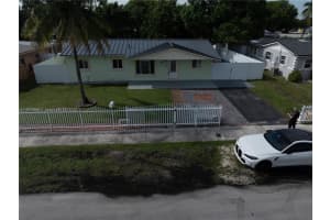4526 Nw 200th St, Miami Gardens