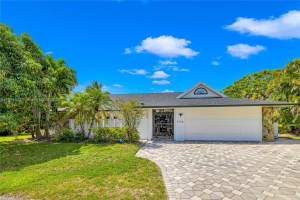 5706 Guava Dr, Tamarac, FL 33319 - MLS#A11874072