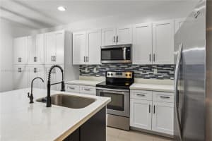 4859 NW 55th Pl, Tamarac, FL 33319 - MLS#A11874090