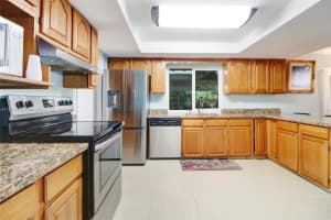 9411 NW 19th St, Pembroke Pines, FL 33024 - MLS#A11874106