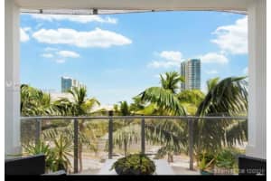 2100 Park Ave 303, Miami Beach, FL 33139 - MLS#A11874148