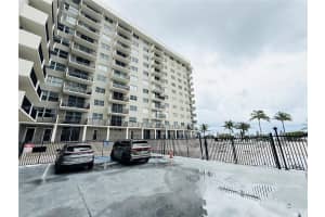 9273 Collins Ave 510 Surfside, FL 33154 - MLS#A11874182