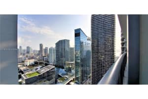 55 Sw 9th St 3610, Miami