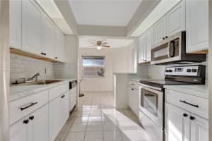 13001 Sw 11th Ct 401a Pembroke Pines, FL 33027 - MLS#A11874213